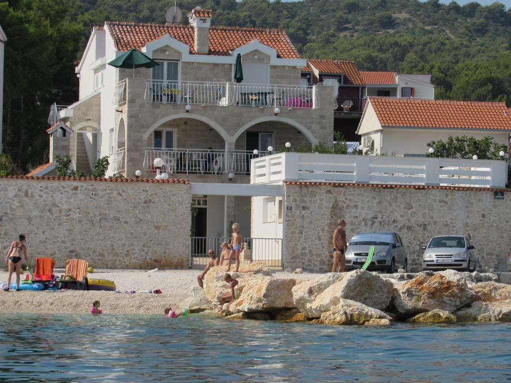 Bonacic Palace * Slatine