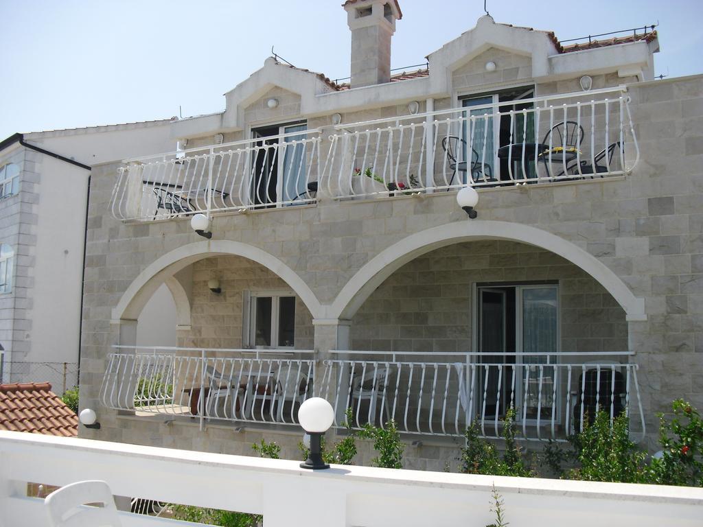 Bonacic Palace * Slatine