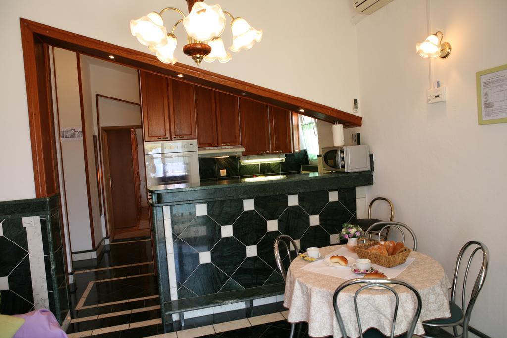 Bonacic Palace Apartment