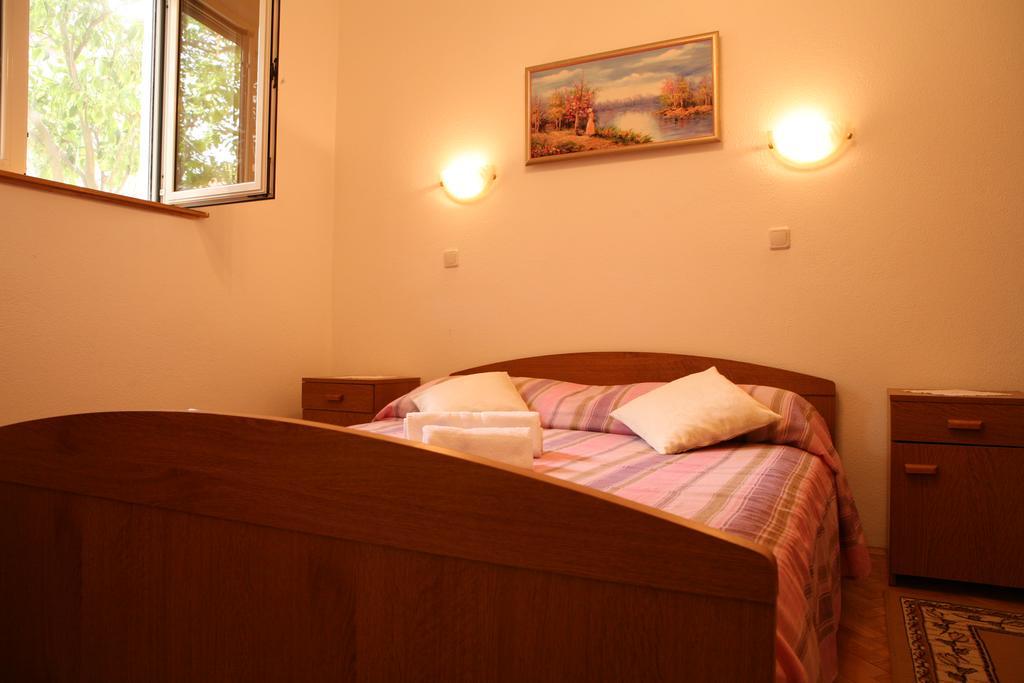 Bonacic Palace Apartment